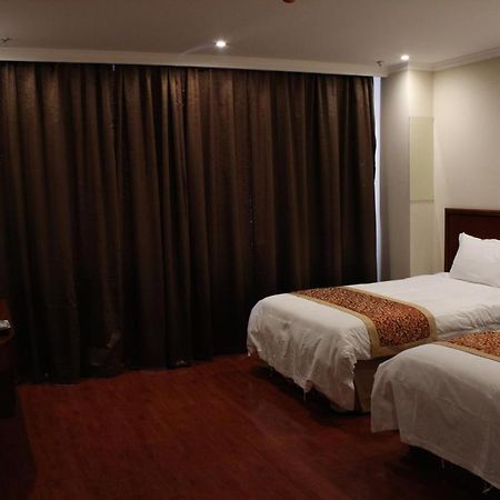 Greentree Inn Shenyang Shengjing Hospital Shenyang Liaol Road Business Hotel Eksteriør bilde